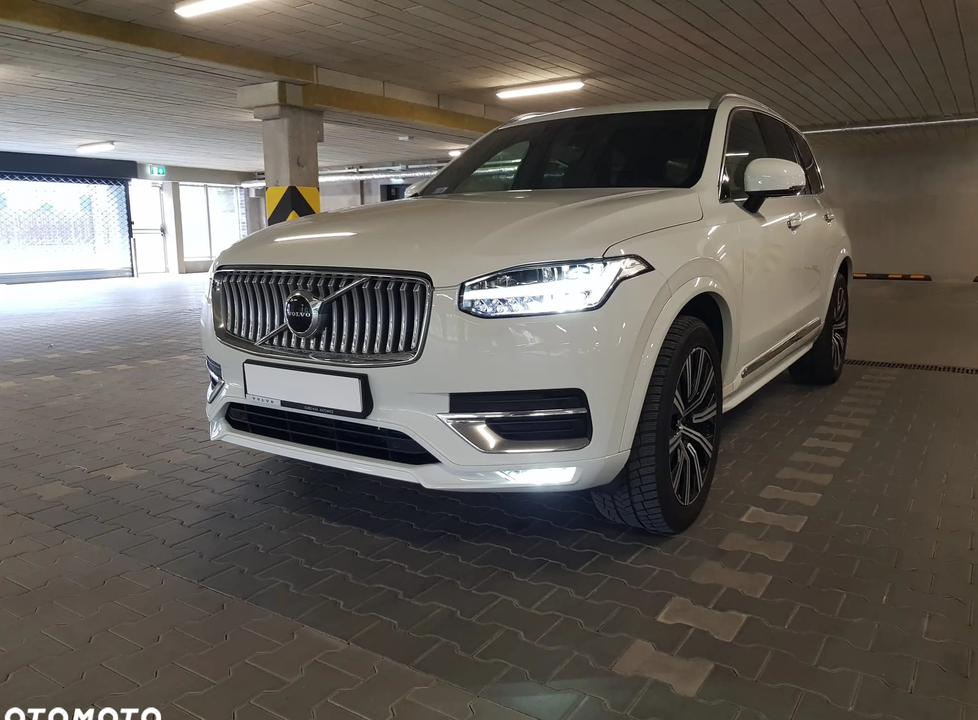 Volvo XC 90 cena 233000 przebieg: 76000, rok produkcji 2021 z Warszawa małe 407